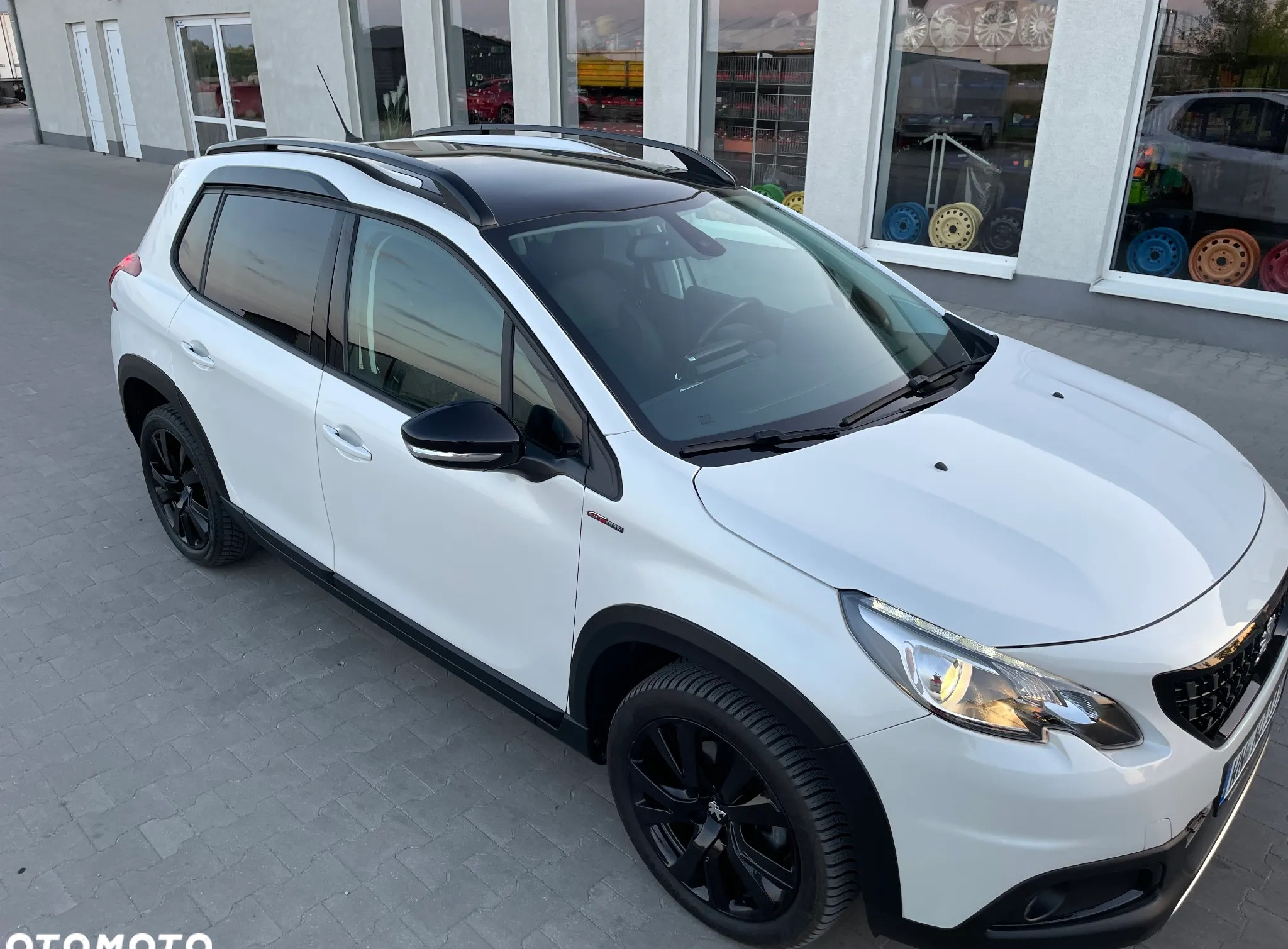 Peugeot 2008 cena 53900 przebieg: 40000, rok produkcji 2019 z Gostyń małe 326